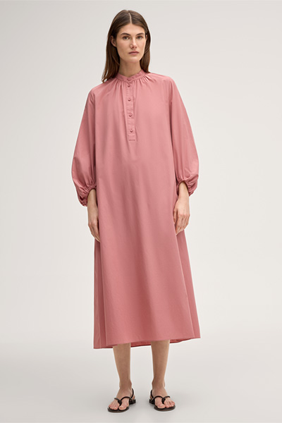 Maxi-length cotton dress with stand-up collar in pink