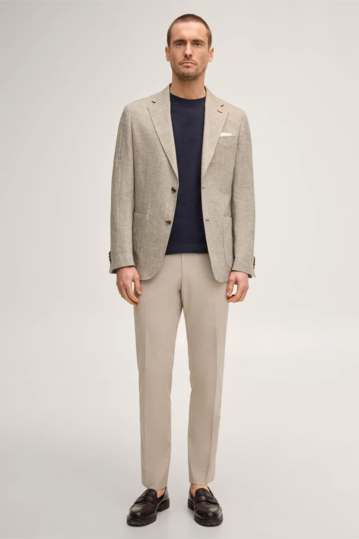 Leads to product detail page "Linen jacket in brown herringbone"