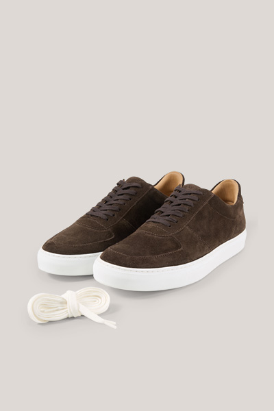 Sneaker aus Veloursleder in Braun by Ludwig Reiter