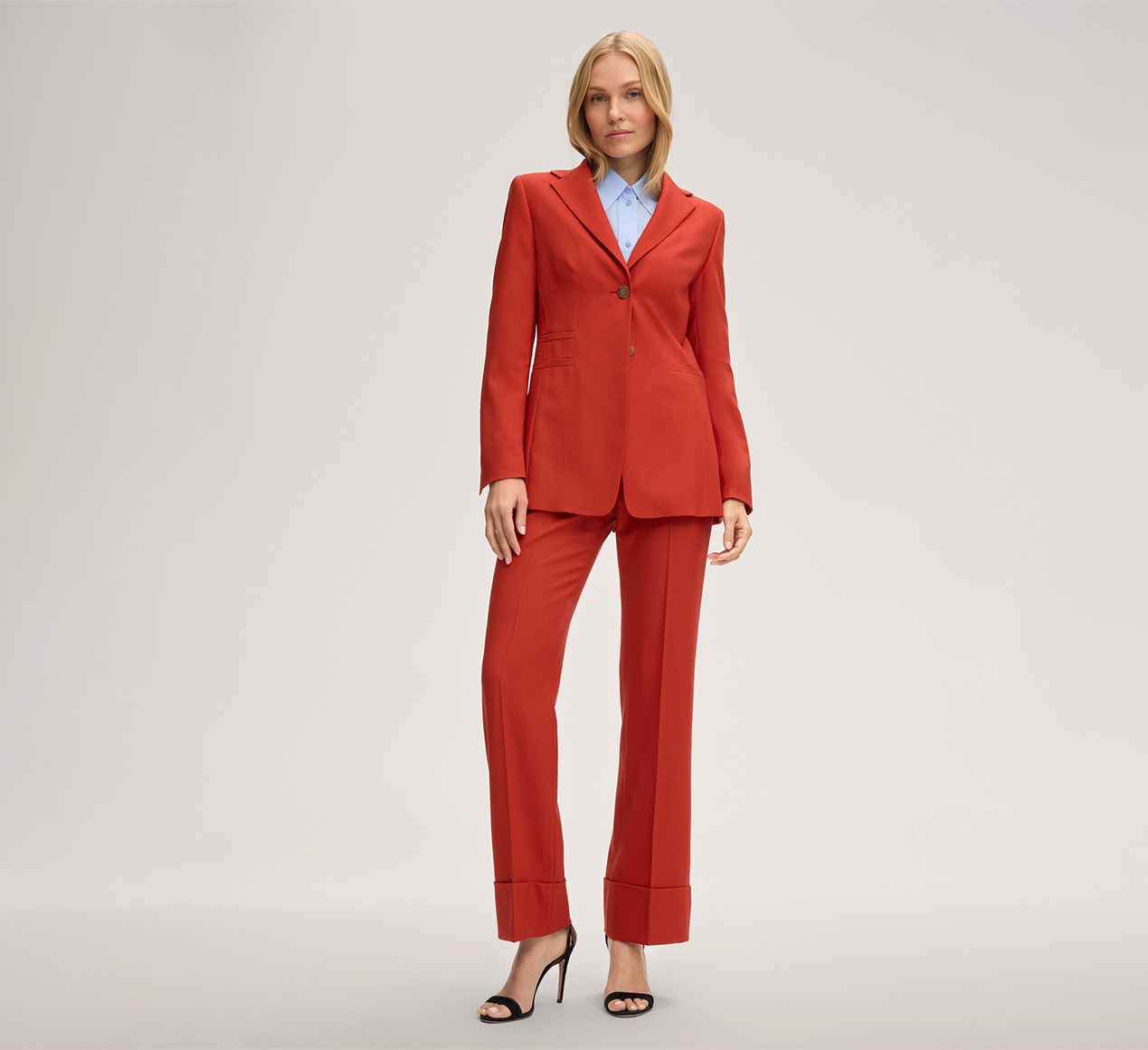 windsor. präsentiert das Produkt Schurwoll-Twill-Blazer in Rot aus der Kategorie Blazer