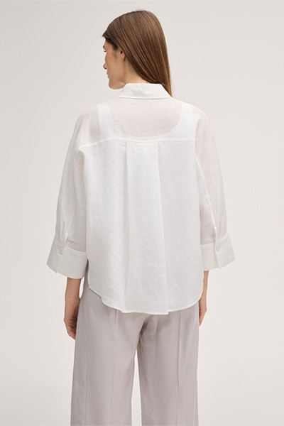 Leinen-Hemdbluse mit Umlegekragen in Ecru