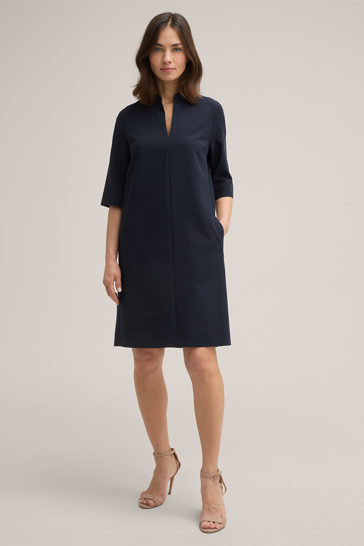 Crêpe-Eggshape-Kleid in Navy