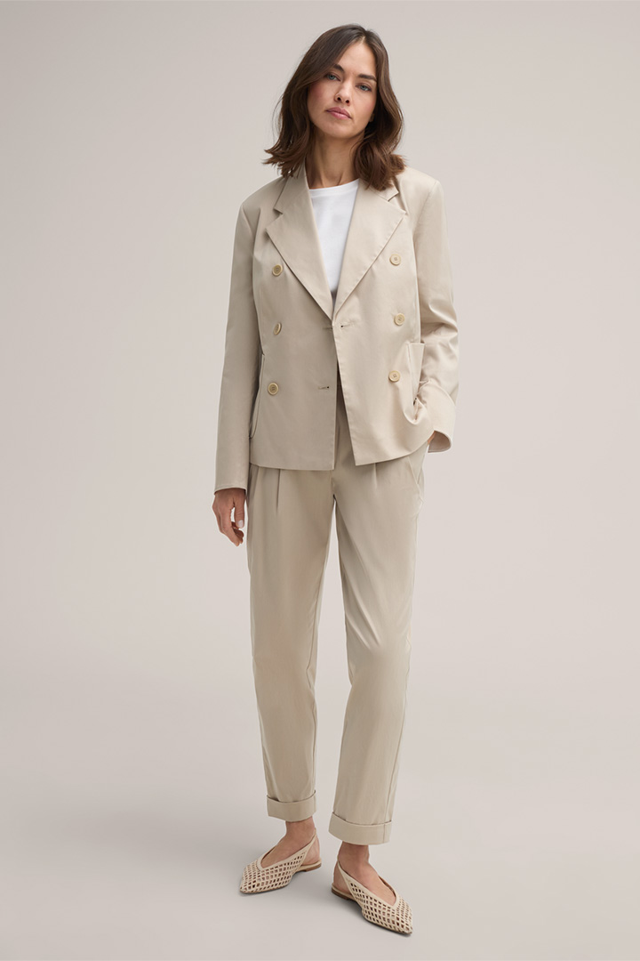 Stretch Cotton Double-Breasted Blazer in Beige