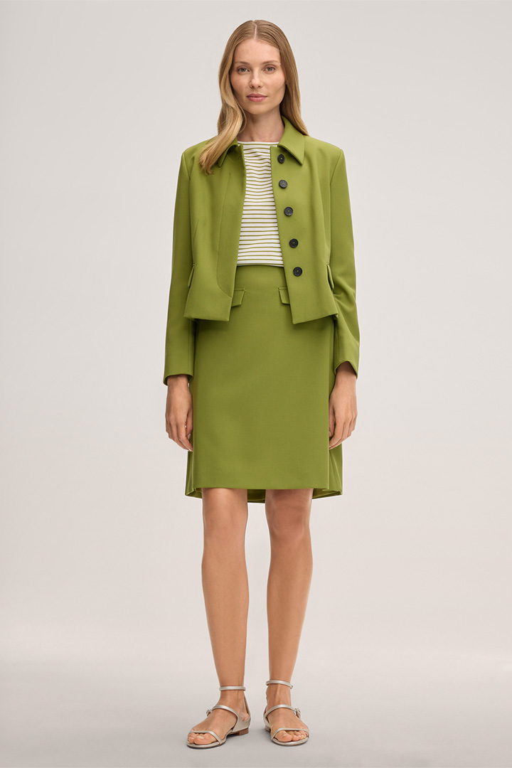 Leads to product detail page "Crêpe Boot Skirt in Green"