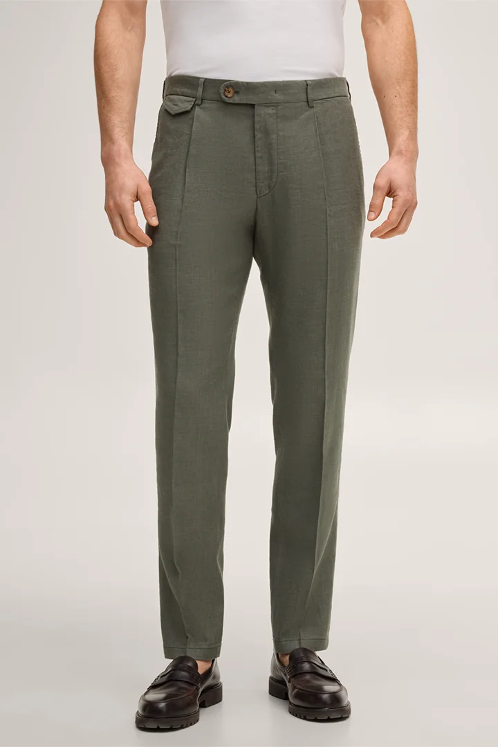 Führt zu Produktdetailseite „Leinenstretch-Baukasten-Hose Silvi mit Bundfalte in Oliv"