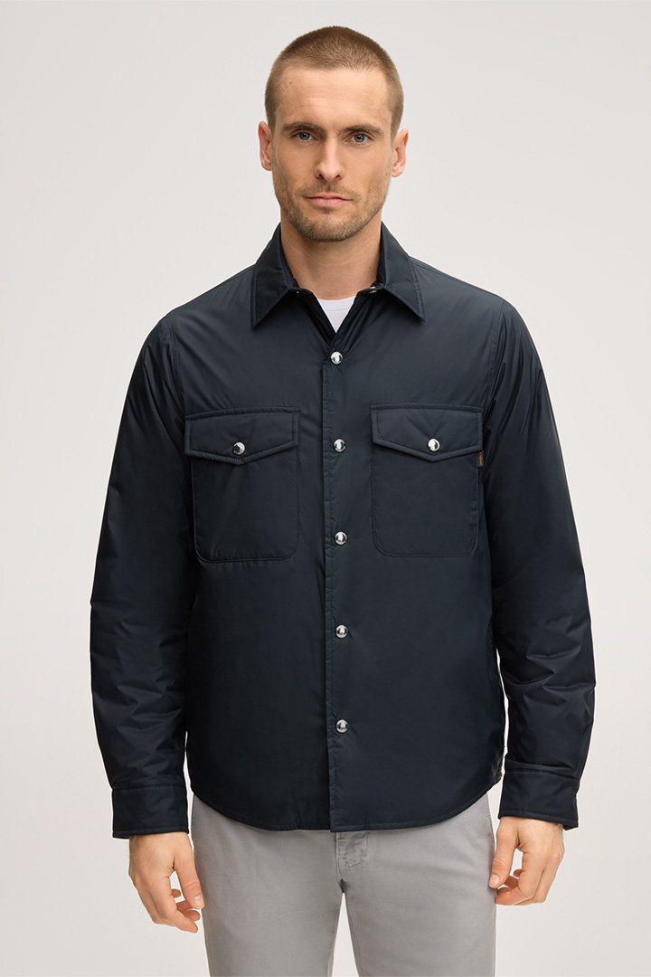 Führt zu Produktdetailseite „Shirtjacket Paride mit Brusttaschen in Navy"