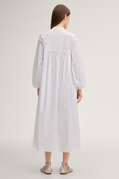 Maxi-length cotton dress with stand-up collar in white