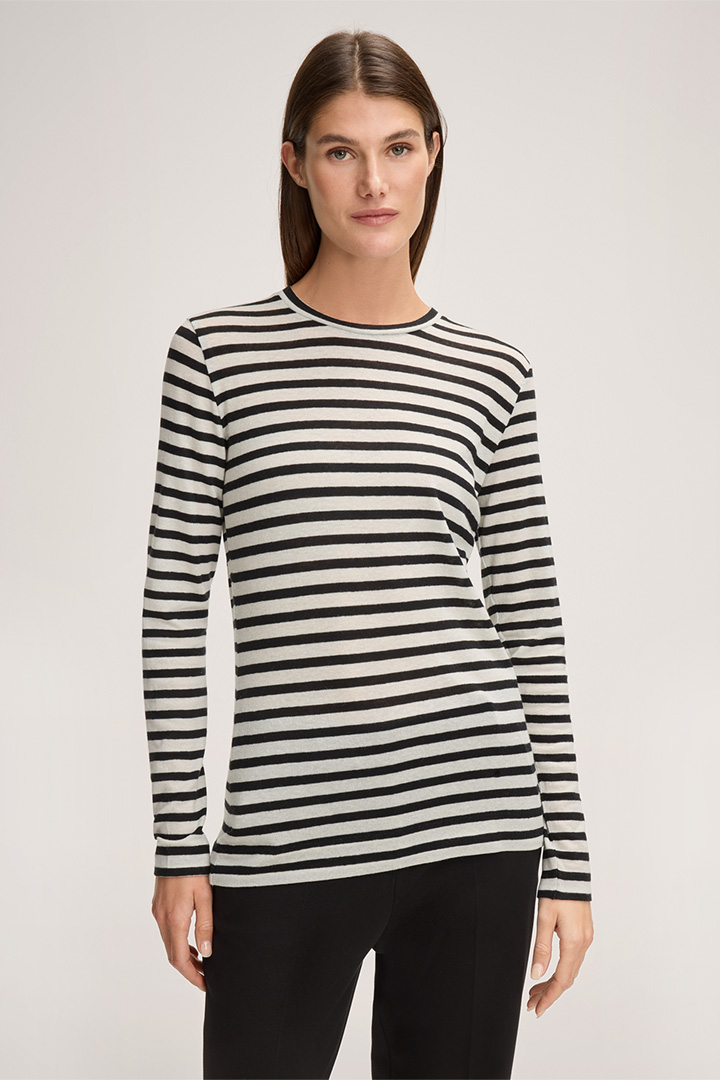 Leads to product detail page "Long-sleeved Shirt in Stretch Wool in Ecru and Black Stripes"