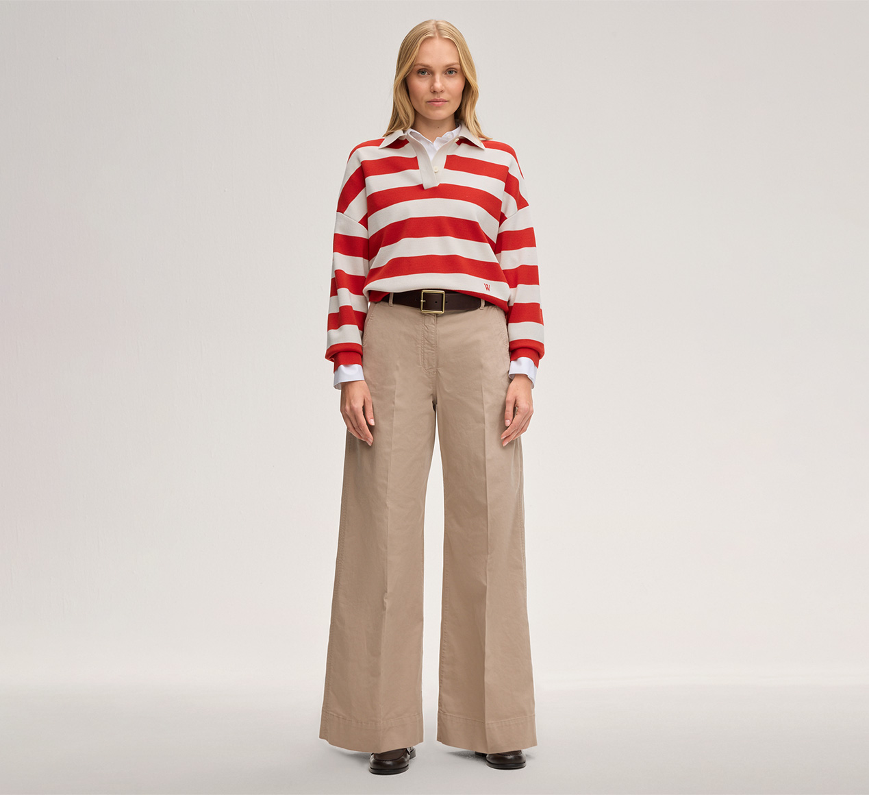 windsor. präsentiert das Produkt Baumwollstretch-Marlene-Hose in Taupe aus der Kategorie Hosen & Jeans