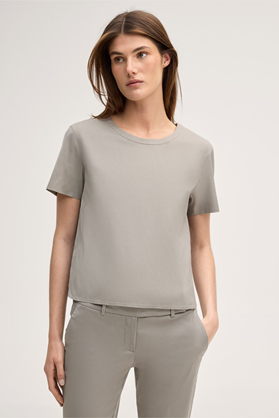 Haut à manches courtes en coton stretch, en grège