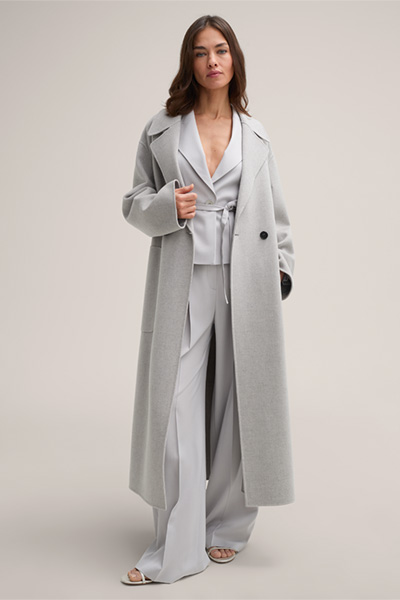 Manteau double face en laine vierge, en gris