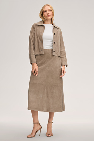 Lammvelours-Leder-Rock in Midi-Länge in Taupe