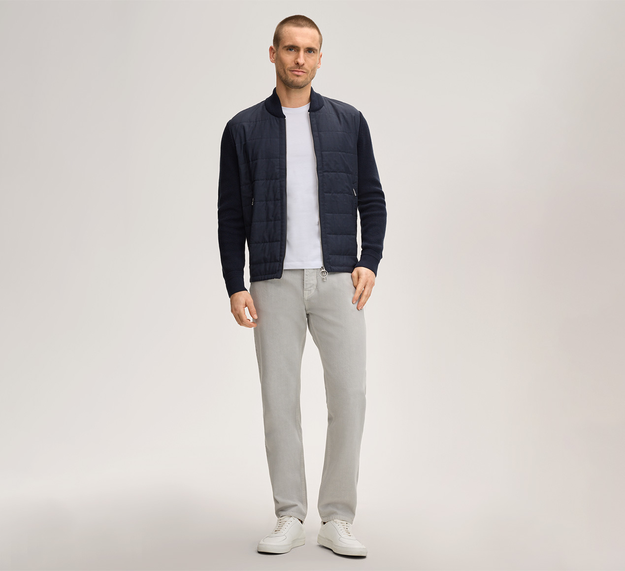 windsor. presents the product Nedo Knitted Jacket in a Virgin Wool Blend with Cotton in Navy from the category Knitwear