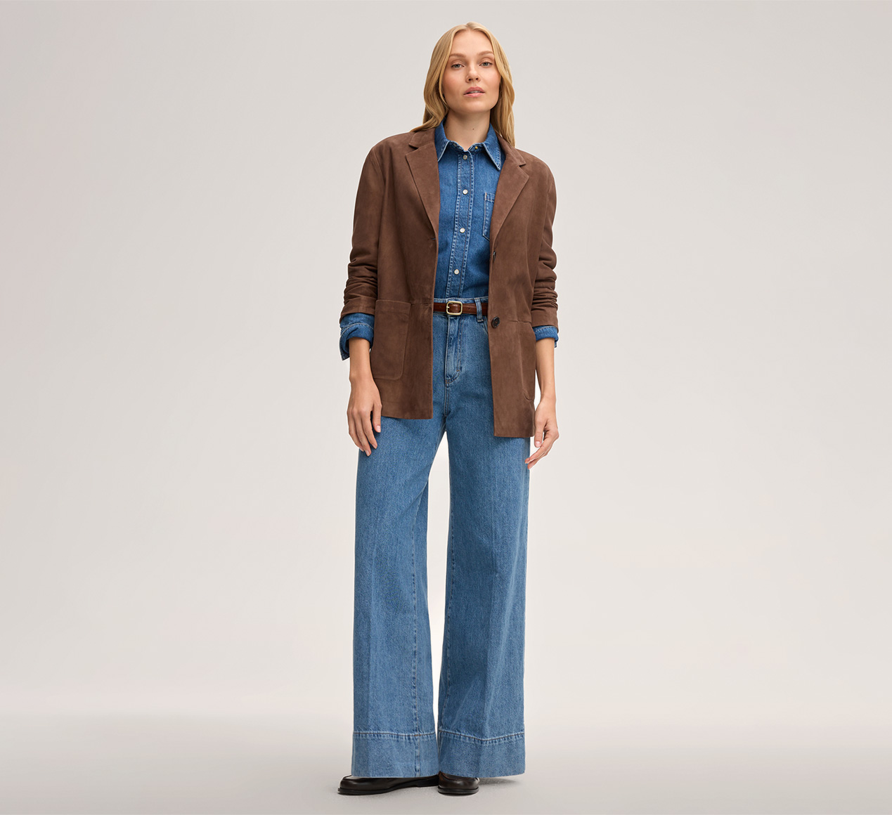 windsor. präsentiert das Produkt Jeans-Marlene-Hose in Mid Blue washed aus der Kategorie Jeans