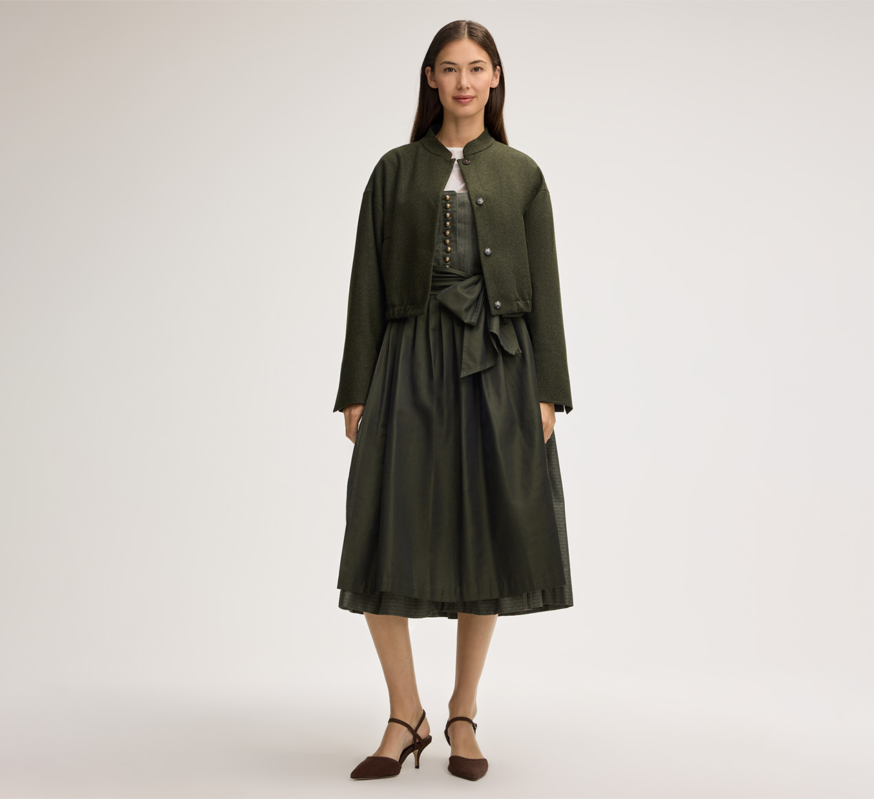 windsor. präsentiert das Produkt windsor x CocoVero Janker Anneli in Dunkelgrün aus der Kategorie Jacken & Mäntel