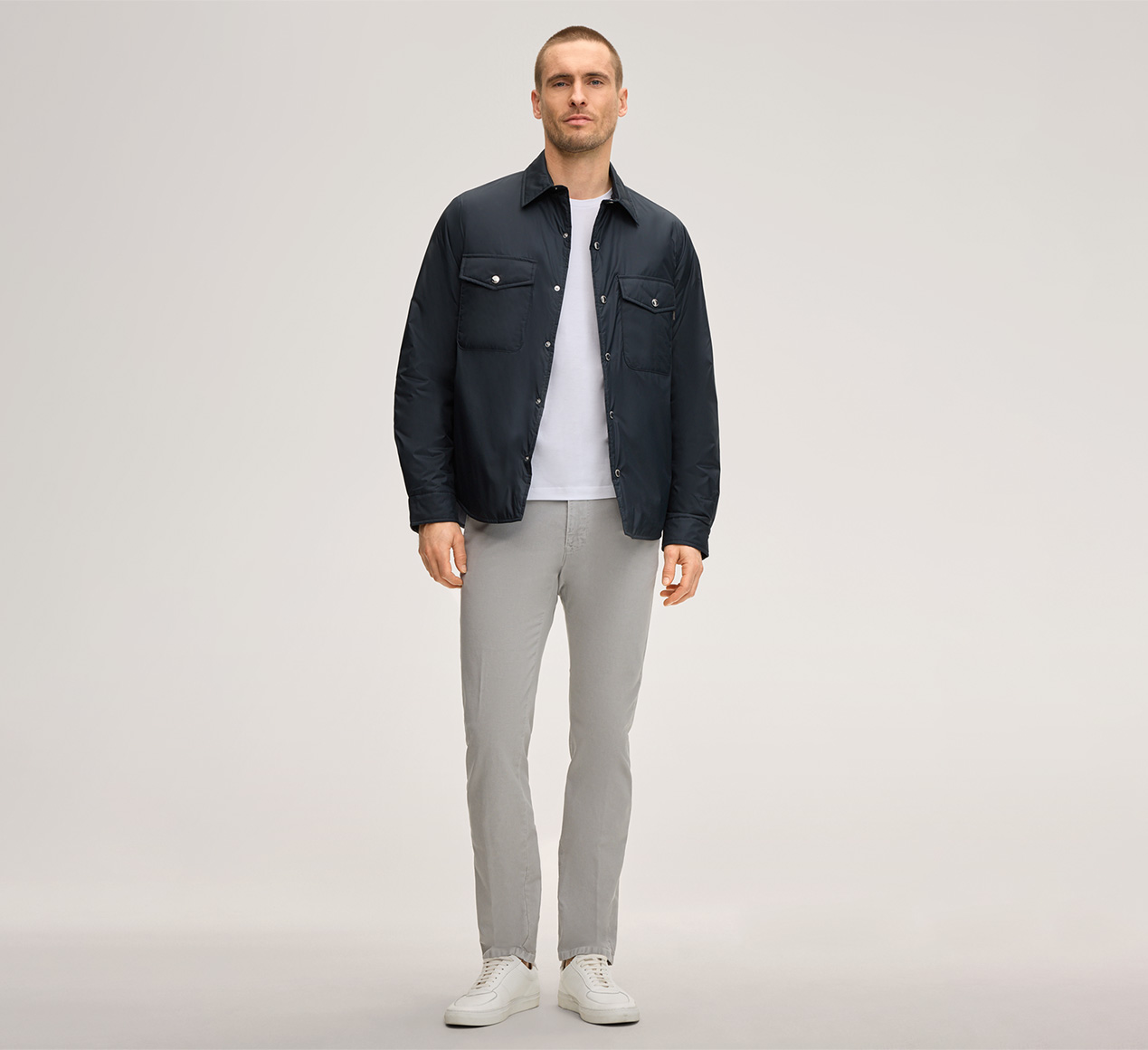 windsor. presents the product Paride Shirt Jacket with Breast Pockets in Navy from the category Jackets & coats