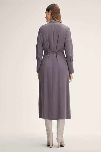 Crêpe Shirt-style Dress in Midi Length in Mauve