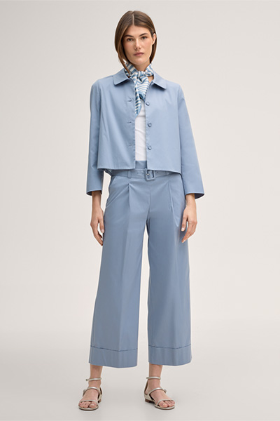 Light blue stretch cotton culottes with pleats on the waistband