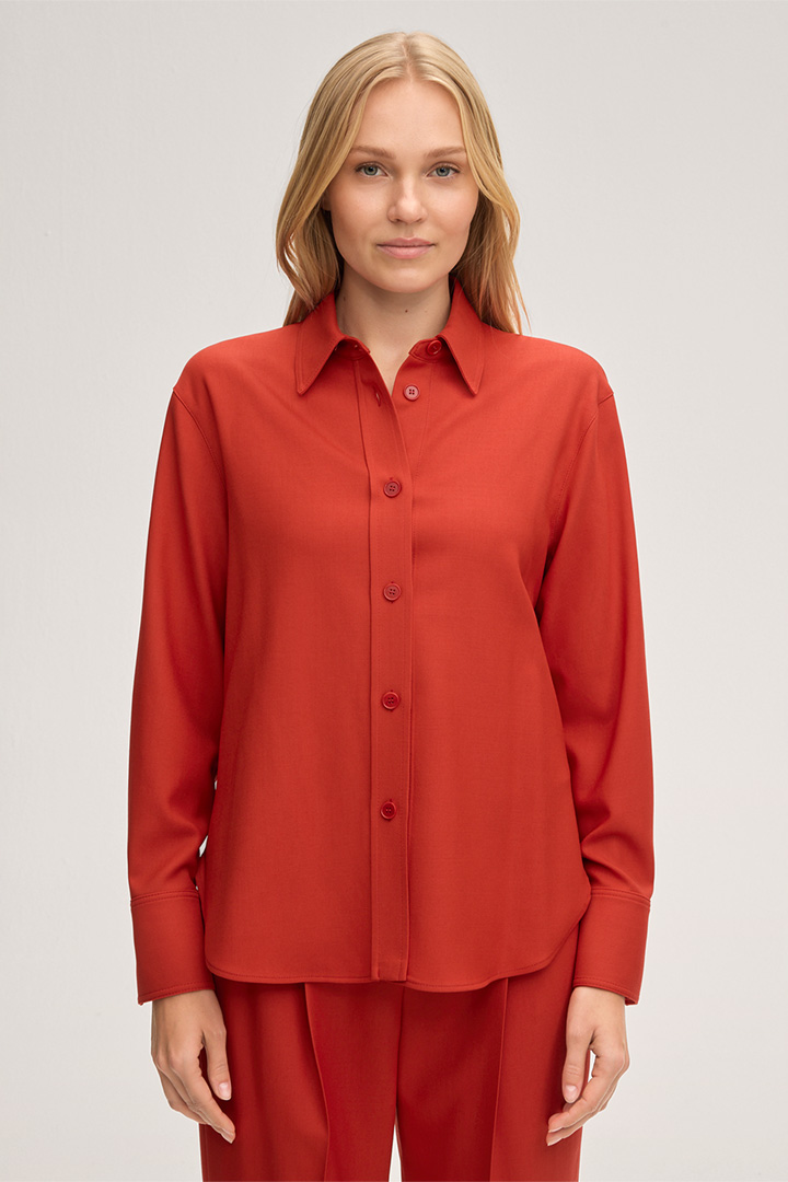 Führt zu Produktdetailseite „Schurwollstretch-Twill-Hemdbluse in Rot"