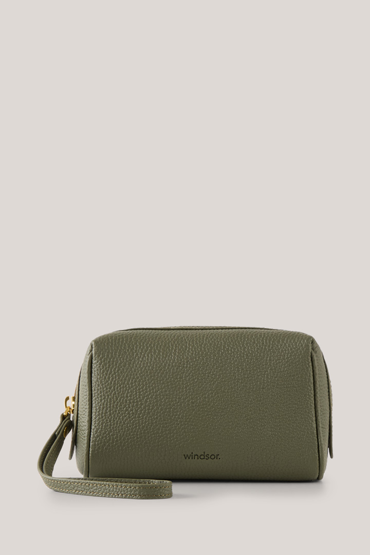 Führt zu Produktdetailseite „Pouch aus Nappaleder in Oliv"