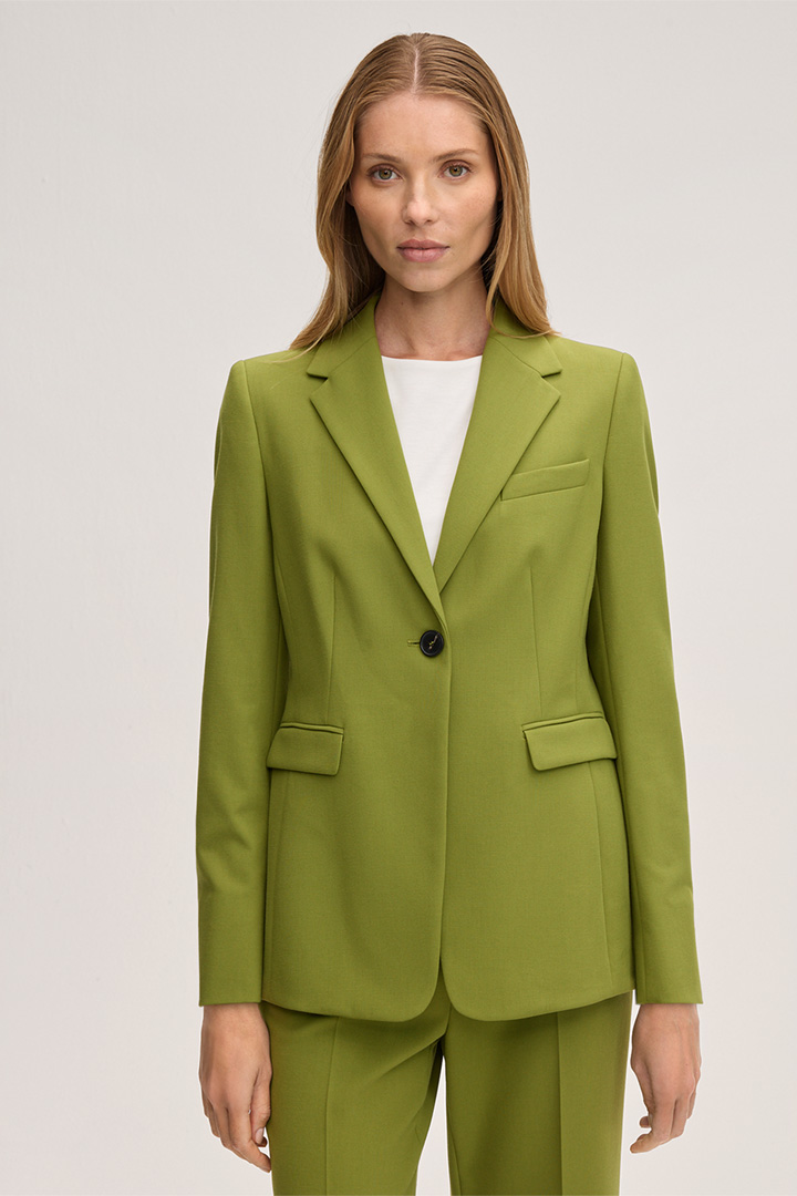 Leads to product detail page "Crêpe Blazer in Green"
