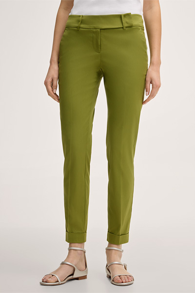 Baumwollstretch-Anzughose mit Umschlag in Grün