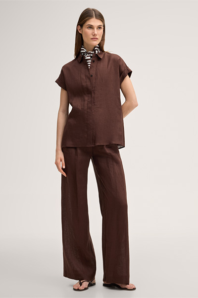 Short-sleeved linen shirt with turn-down collar in dark brown