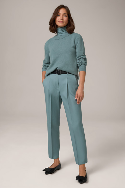 Pantalon en twill de laine vierge, en bleu clair