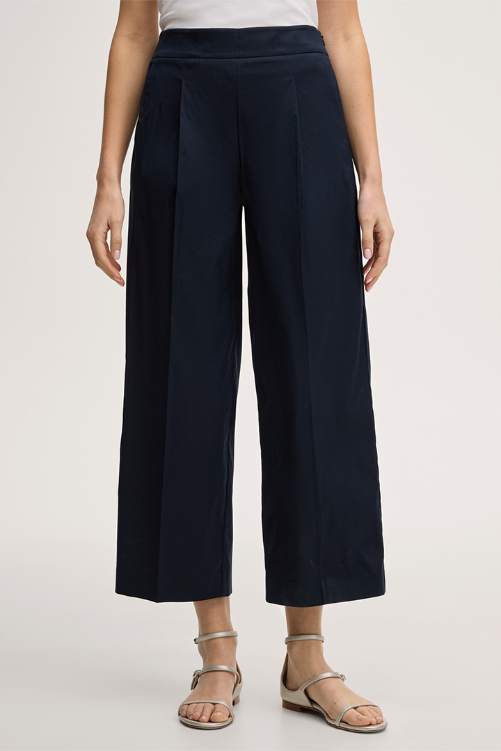 Führt zu Produktdetailseite „Baumwollstretch-Culotte-Hose in Navy"
