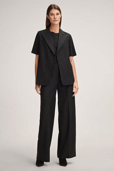 Schurwoll-Weste mit Revers in Schwarz