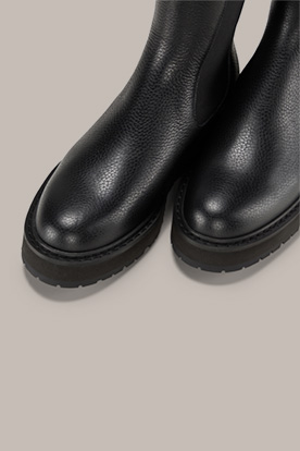 Chelsea Boot in Calf Nappa Leather in Black by Unützer