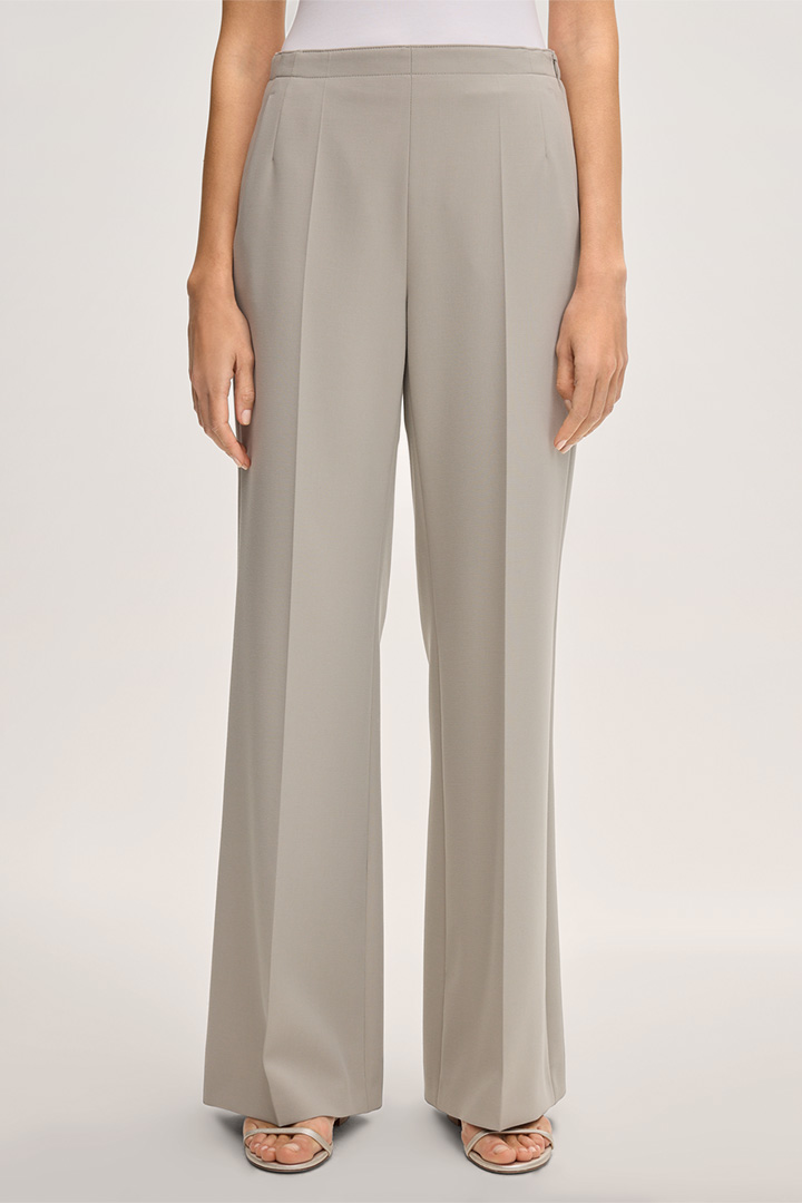 Führt zu Produktdetailseite „Crepe-Marlene-Hose in Beige"