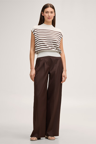 Führt zu Produktdetailseite „Seiden-Baumwollmix-Strick-Shirt in Ecru-Dunkelbraun"