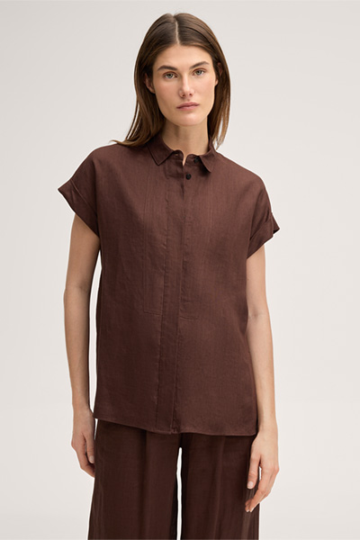 Short-sleeved linen shirt with turn-down collar in dark brown