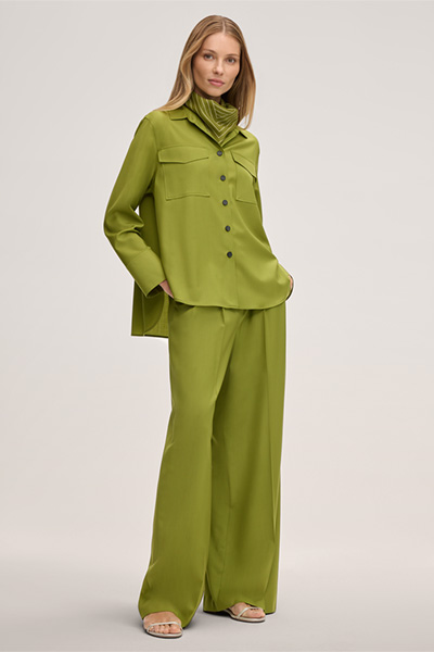 Virgin Wool Shirt-style Blouse in Green