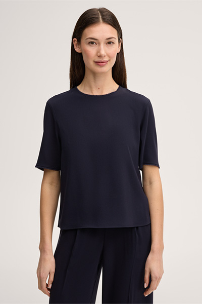 Crepe-Kurzarm-Bluse in Navy
