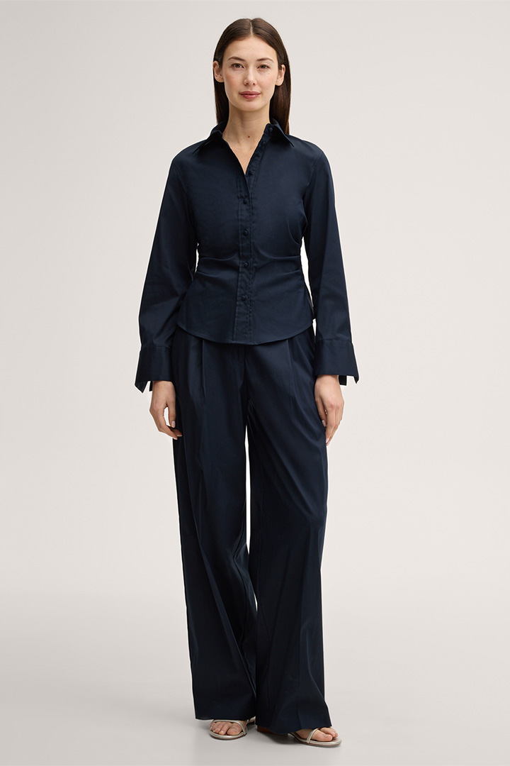 Führt zu Produktdetailseite „Baumwollstretch-Marlene-Hose in Navy"