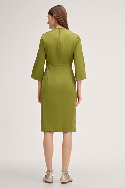 Baumwollstretch-Etui-Kleid in Grün