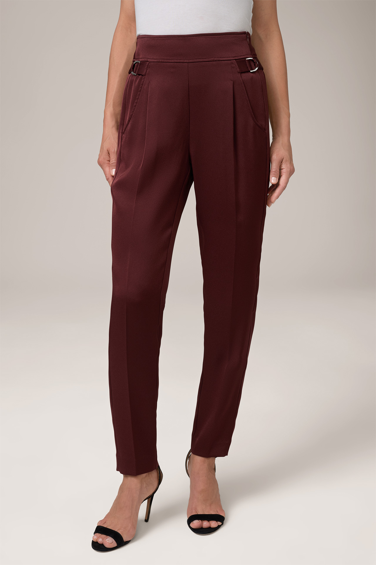 Pantalon à pinces en crêpe brun rouge