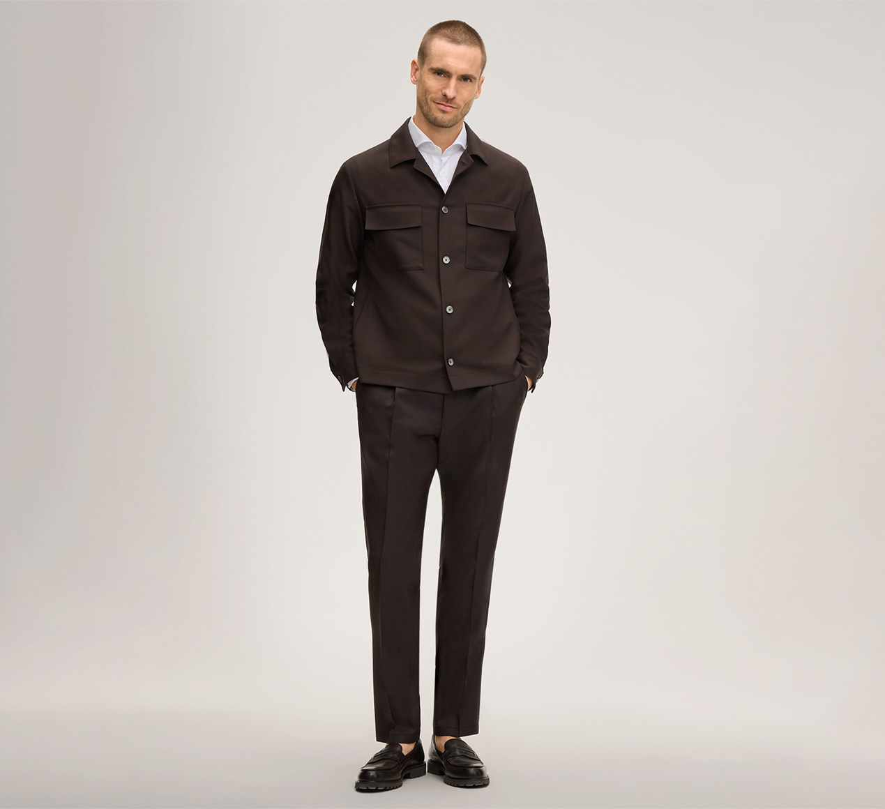 windsor. presents the product Silvi Modular Trousers in Virgin Wool with Waist Pleats in Brown from the category Trousers & Jeans