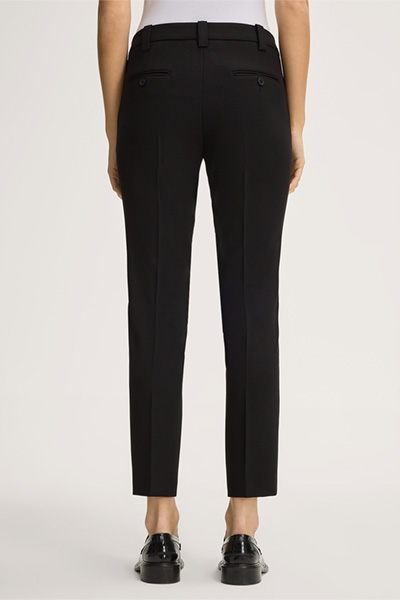 Crêpe trousers in black