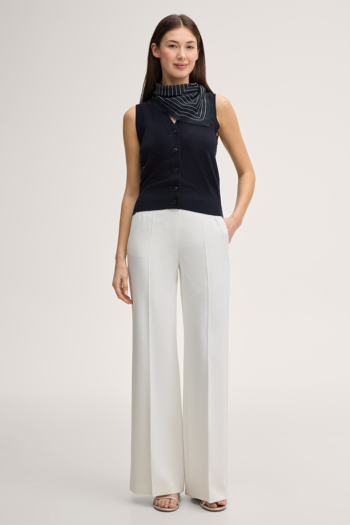 Führt zu Produktdetailseite „Schurwoll-Seidenmix-Cardigan-Top in Navy"