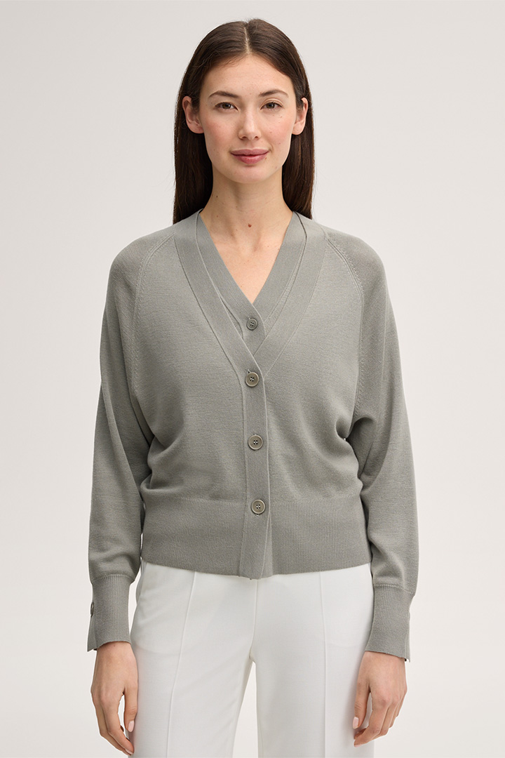 Führt zu Produktdetailseite „Schurwoll-Seidenmix-Cardigan in Greige"