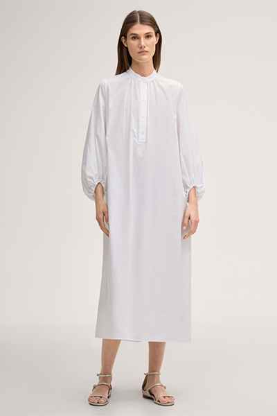 Maxi-length cotton dress with stand-up collar in white