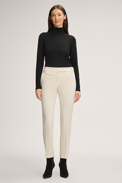 Merino-Feinstrick-Rollkragen-Pullover in Schwarz