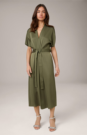 Crêpe Midi-Length Dress in Olive