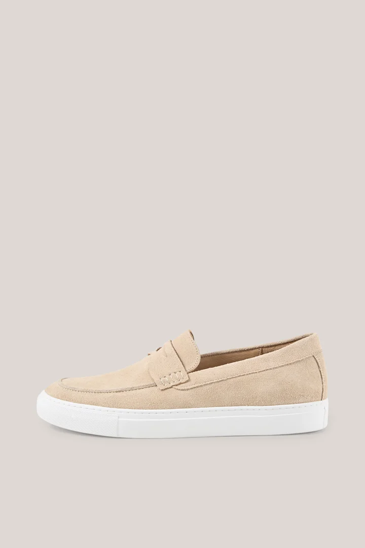 Führt zu Produktdetailseite „Loafer aus Veloursleder in Beige by Ludwig Reiter"