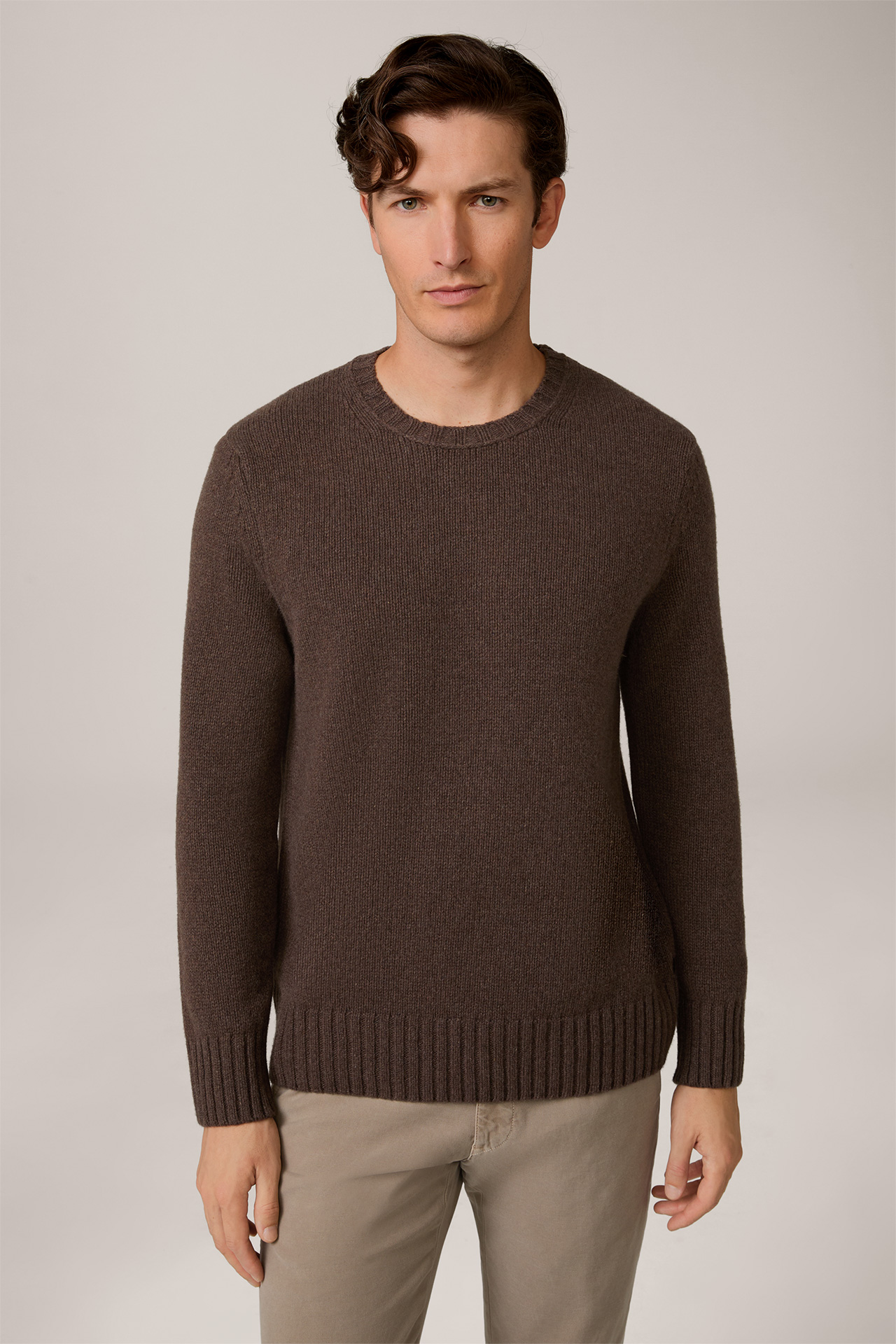 Ecosio Cashmere Knitted Pullover in Taupe