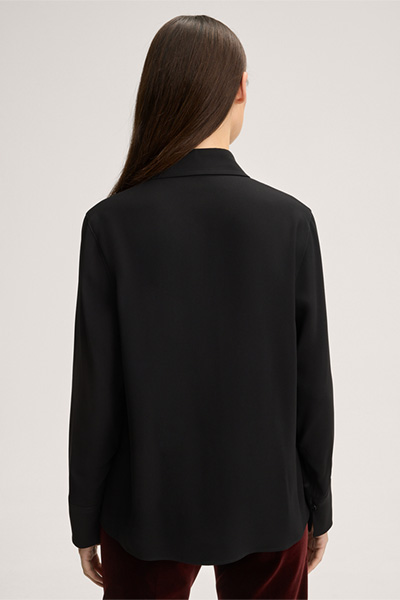 Shirt-style Crêpe Blouse in Black
