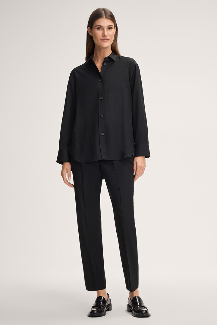 Leads to look detail page “Shop the Look: Flannel combination in black”